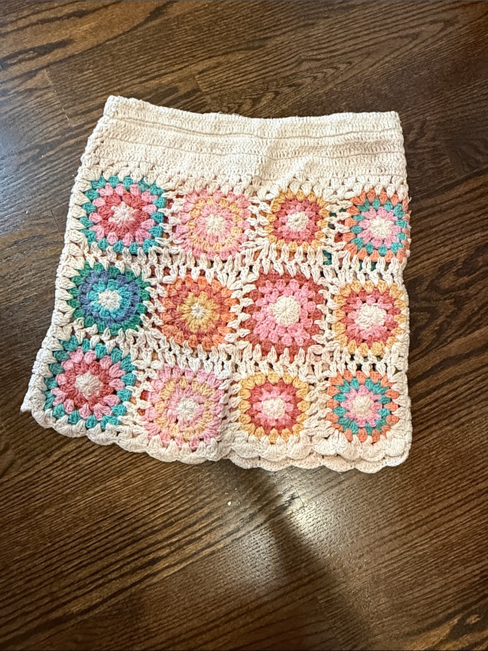 Beach Riot Hudson Crochet Floral Mini Skirt - Cream, Pink, Peach, Teal